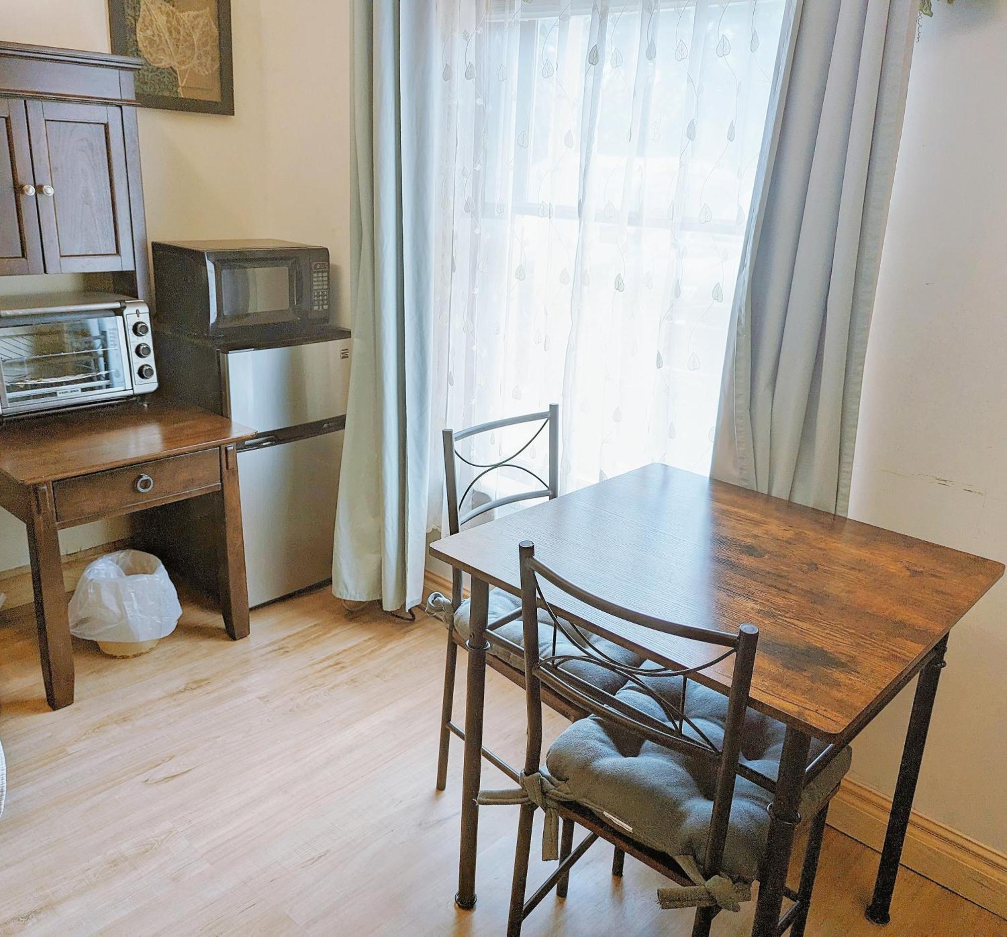 Uptown Area, Cozy King Suite, Quiet And Private, Free Parking, Walk To Restaurants Charlotte Eksteriør bilde